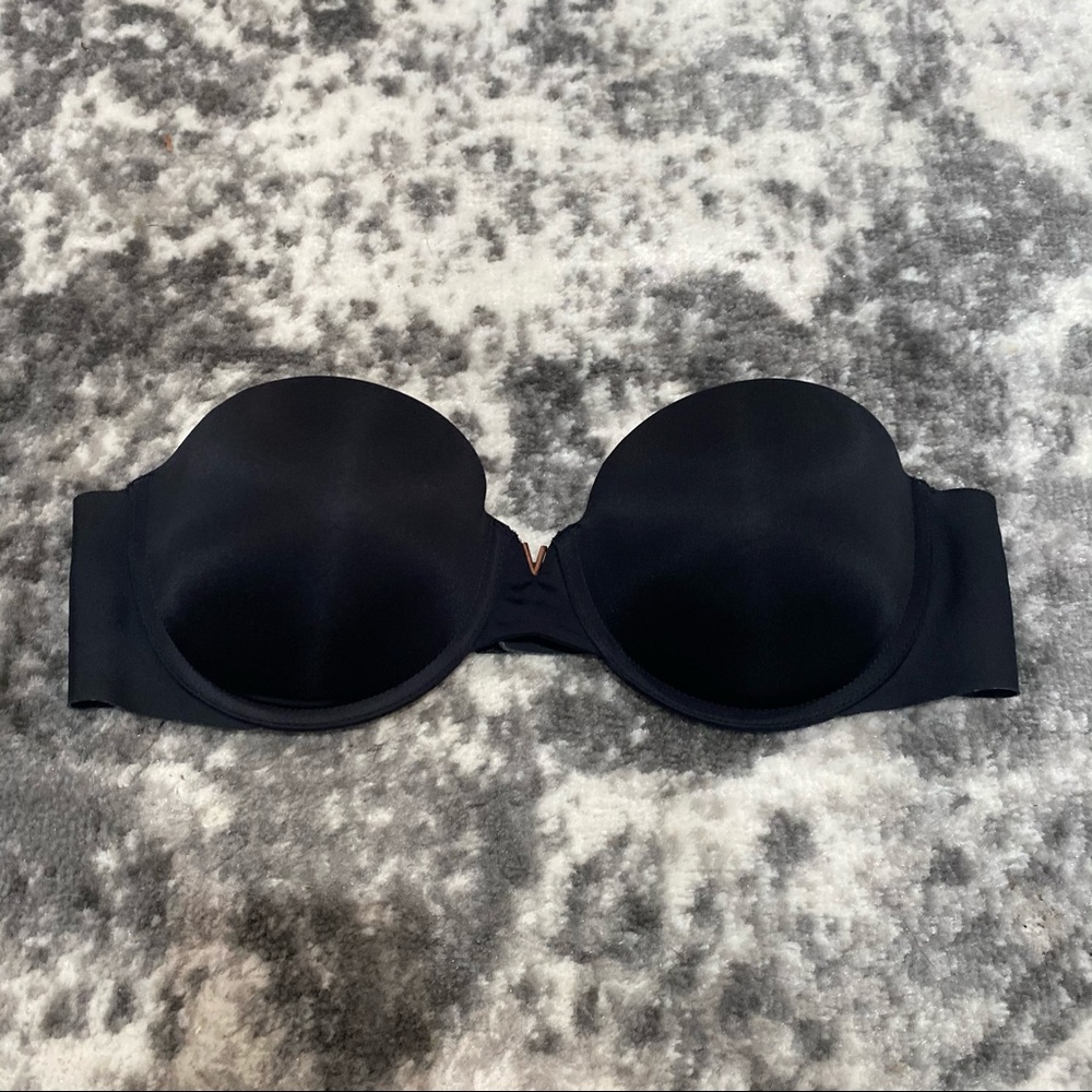 Victoria Secret Silky Black Strapless Bra 36B Cute & Trendy